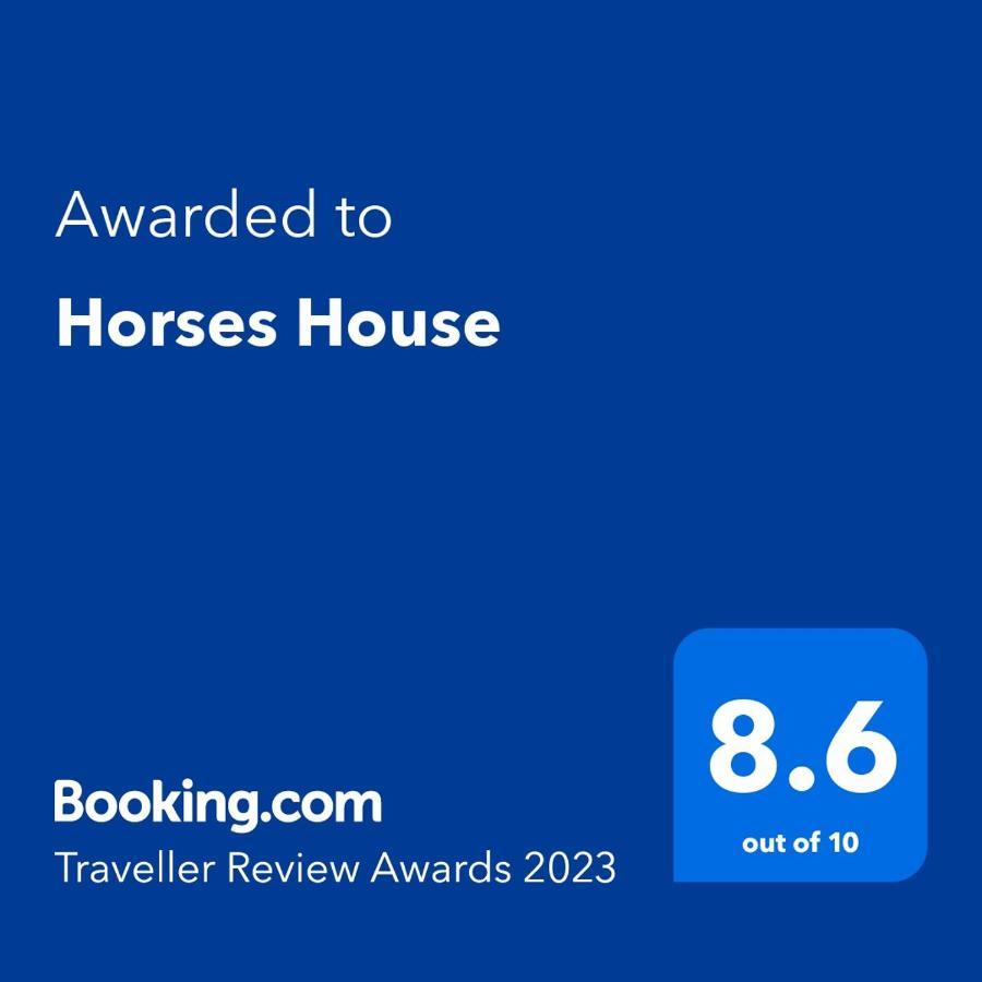 Horses House Apartment Karak Ngoại thất bức ảnh